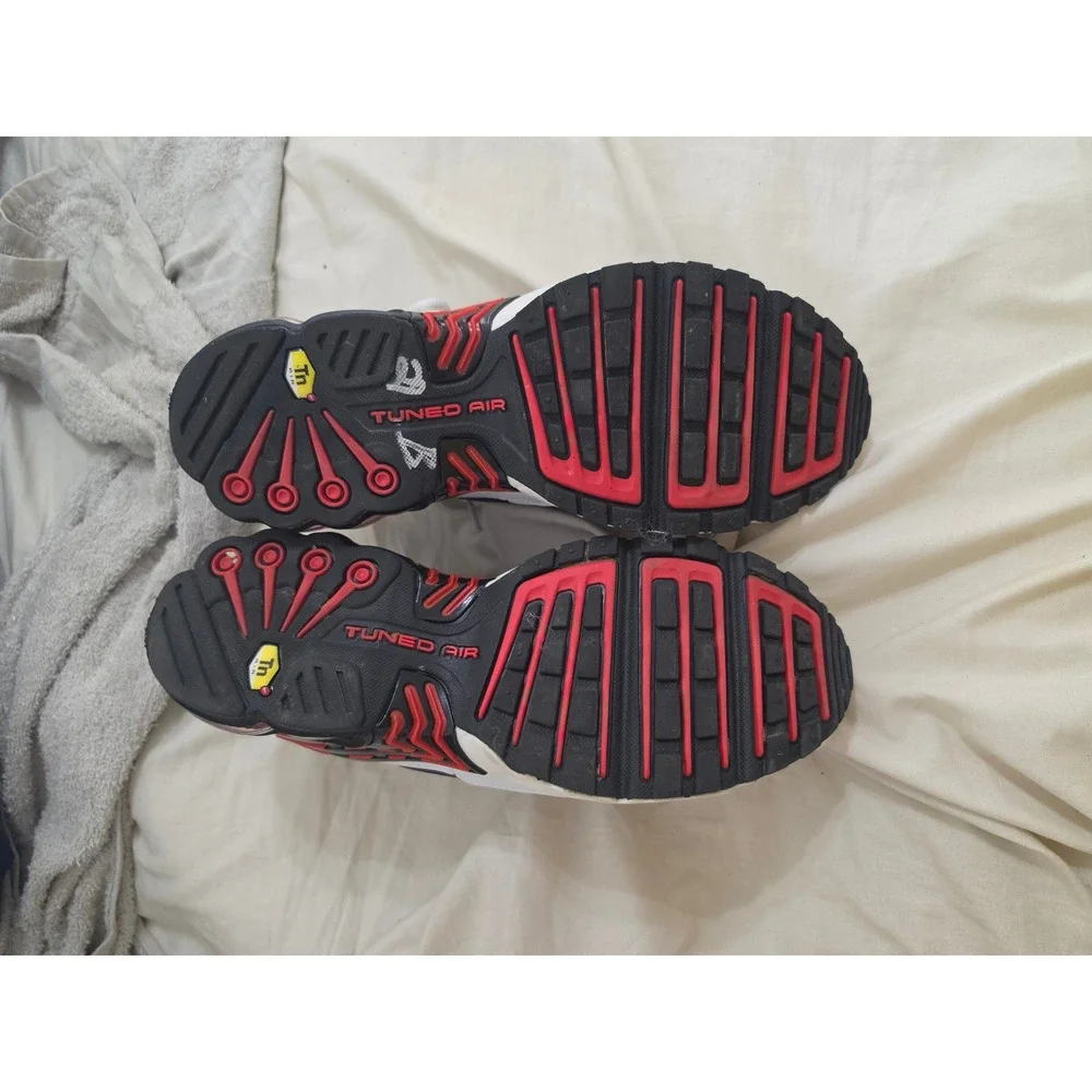 Nike‎ Air Max Plus 3 White Black University Red CK6715-101 Mens 9.5